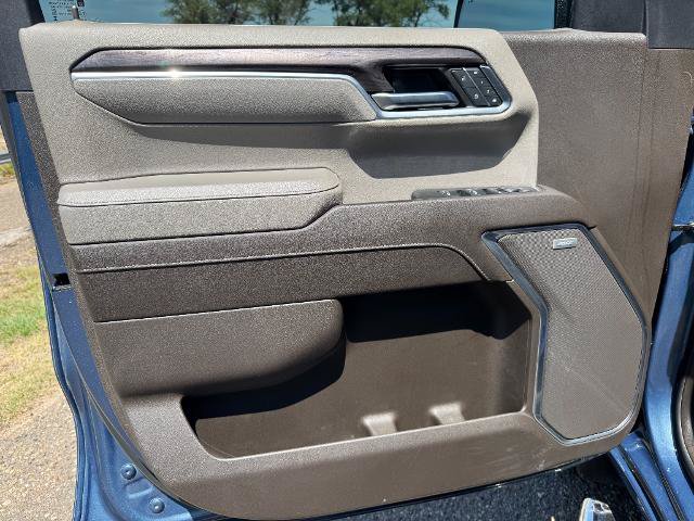 Used 2024 Chevrolet Silverado 1500 LTZ AWD/4WD image 9