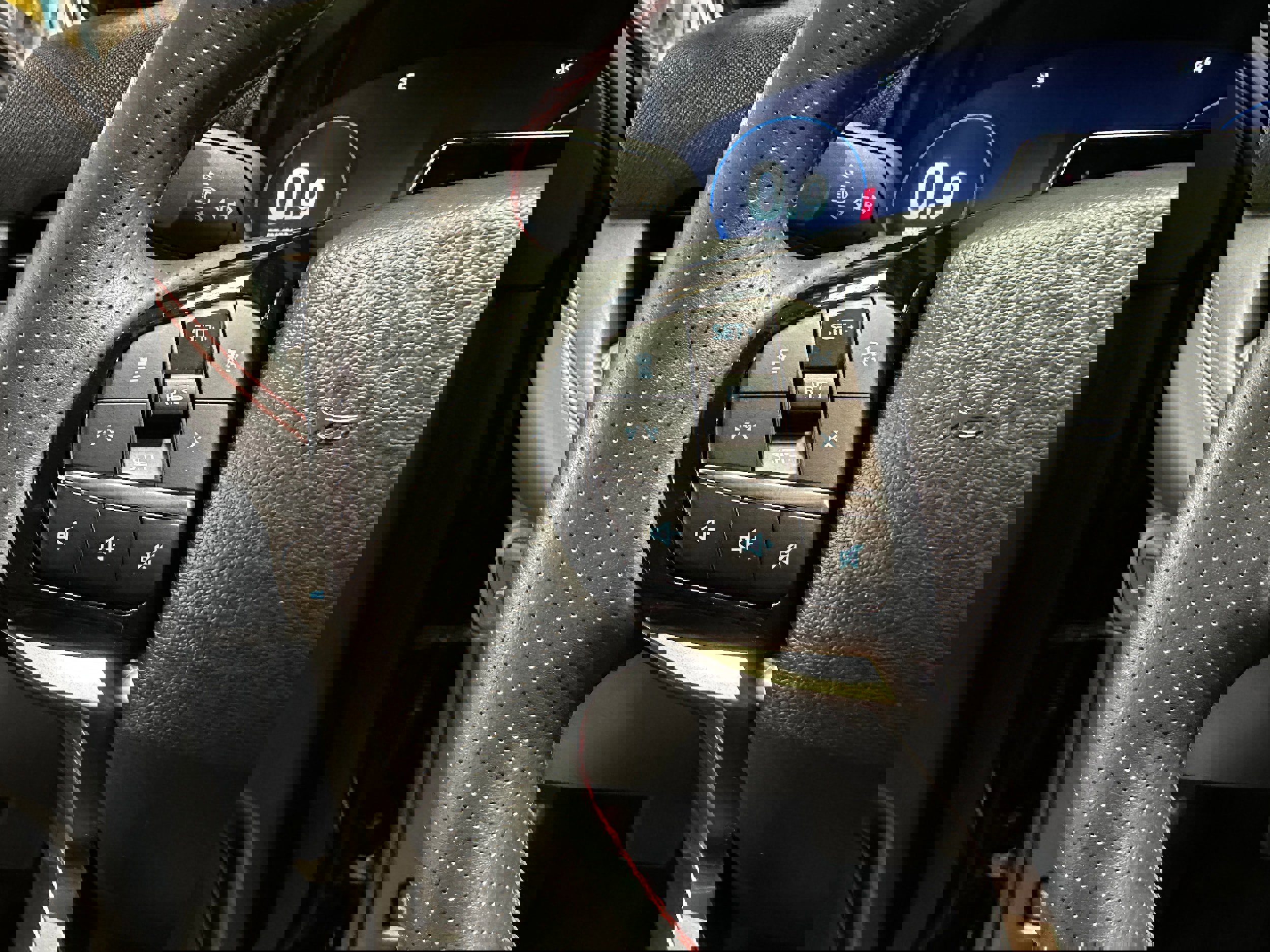 Certified 2025 Ford Explorer ST-Line image 18