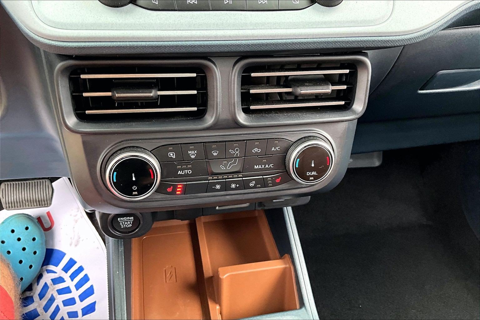 Certified 2022 Ford Maverick Lariat w/ Lariat Luxury Package AWD/4WD image 38