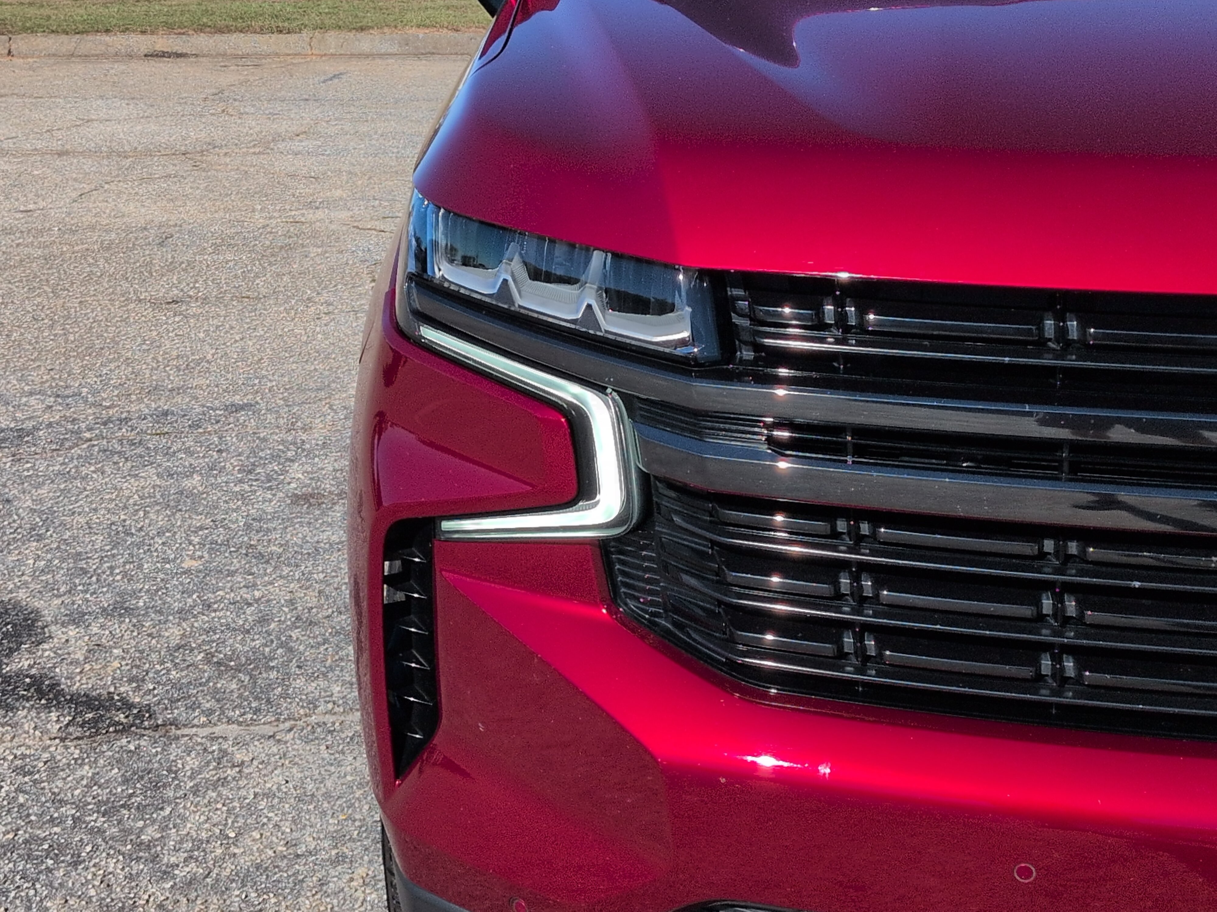 Used 2021 Chevrolet Tahoe RST w/ Luxury Package AWD/4WD image 8