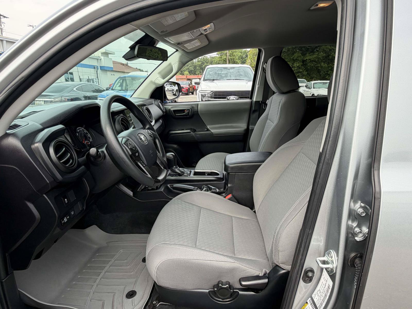 Used 2023 Toyota Tacoma SR AWD/4WD image 21