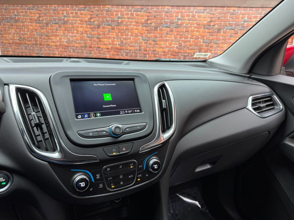 Used 2023 Chevrolet Equinox LT FWD image 18