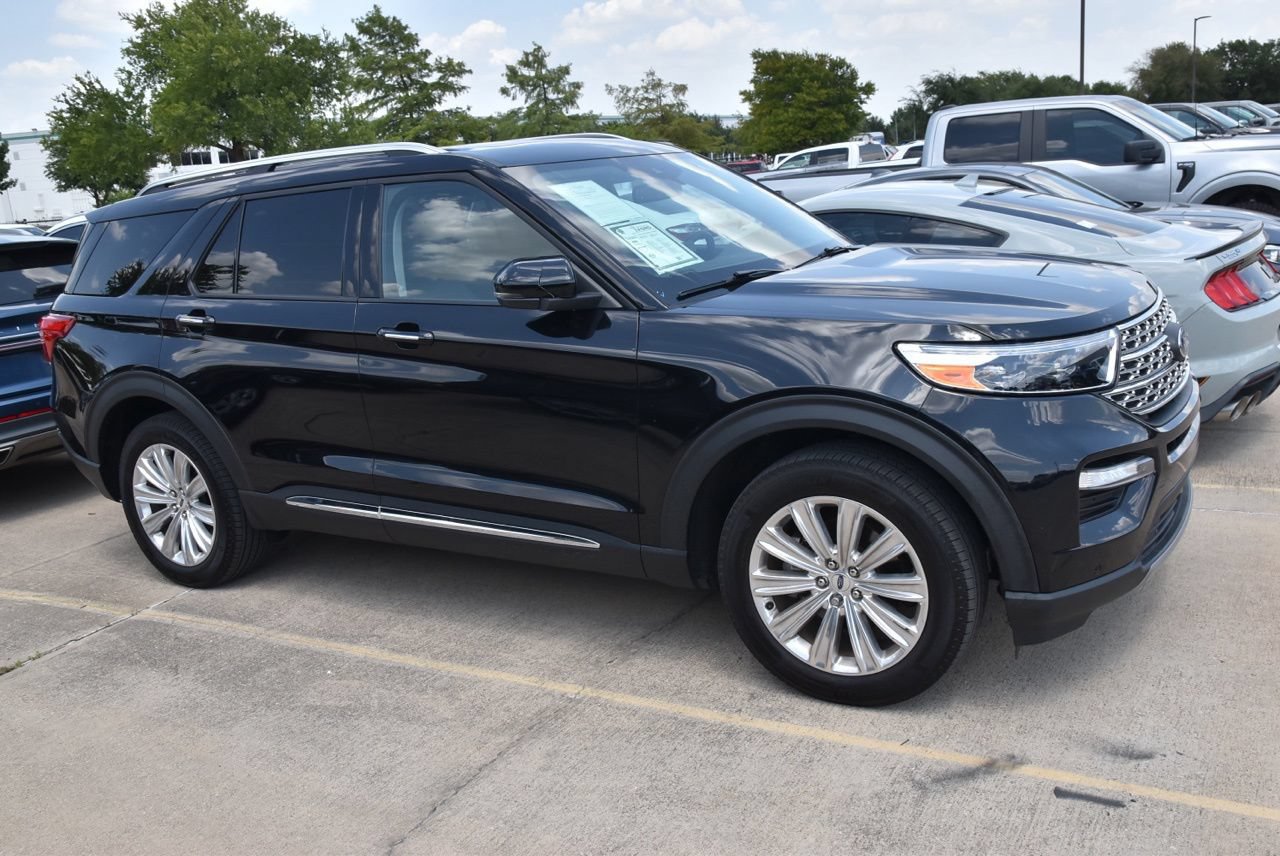 Certified 2024 Ford Explorer Limited w/ Limited Technology Package AWD/4WD image 5