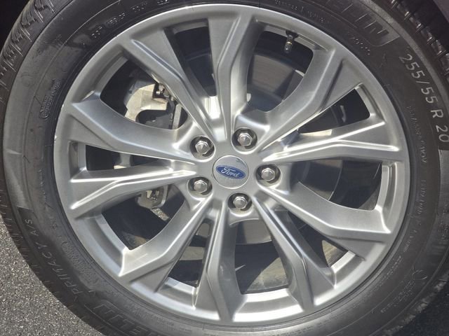 Certified 2020 Ford Explorer XLT w/ Equipment Group 202A AWD/4WD image 15