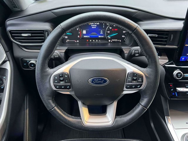 Certified 2022 Ford Explorer Limited w/ Limited Technology Package AWD/4WD image 14