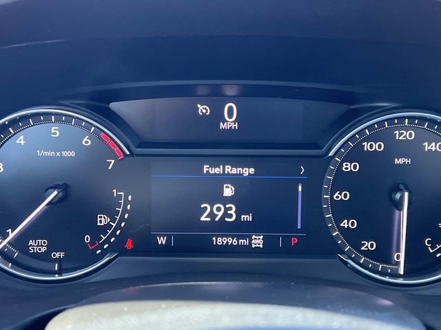 Used 2022 Cadillac XT4 Luxury w/ Cold Weather Package image 23