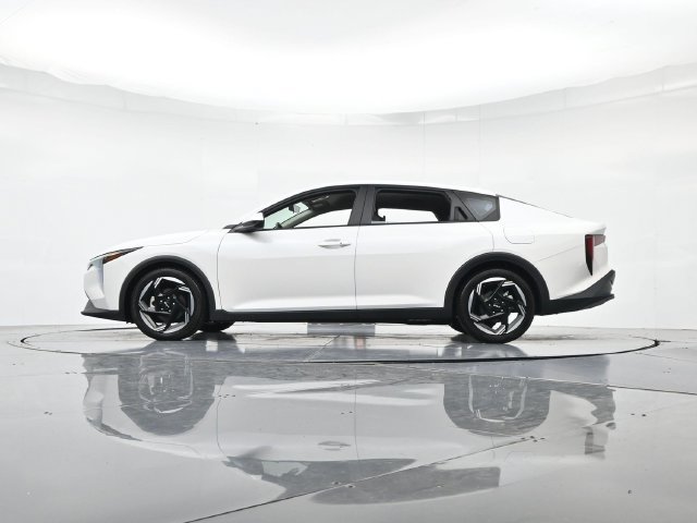Used 2025 Kia K4 EX FWD image 39