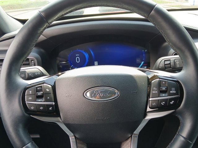 Certified 2023 Ford Explorer Platinum w/ Technology Package AWD/4WD image 11