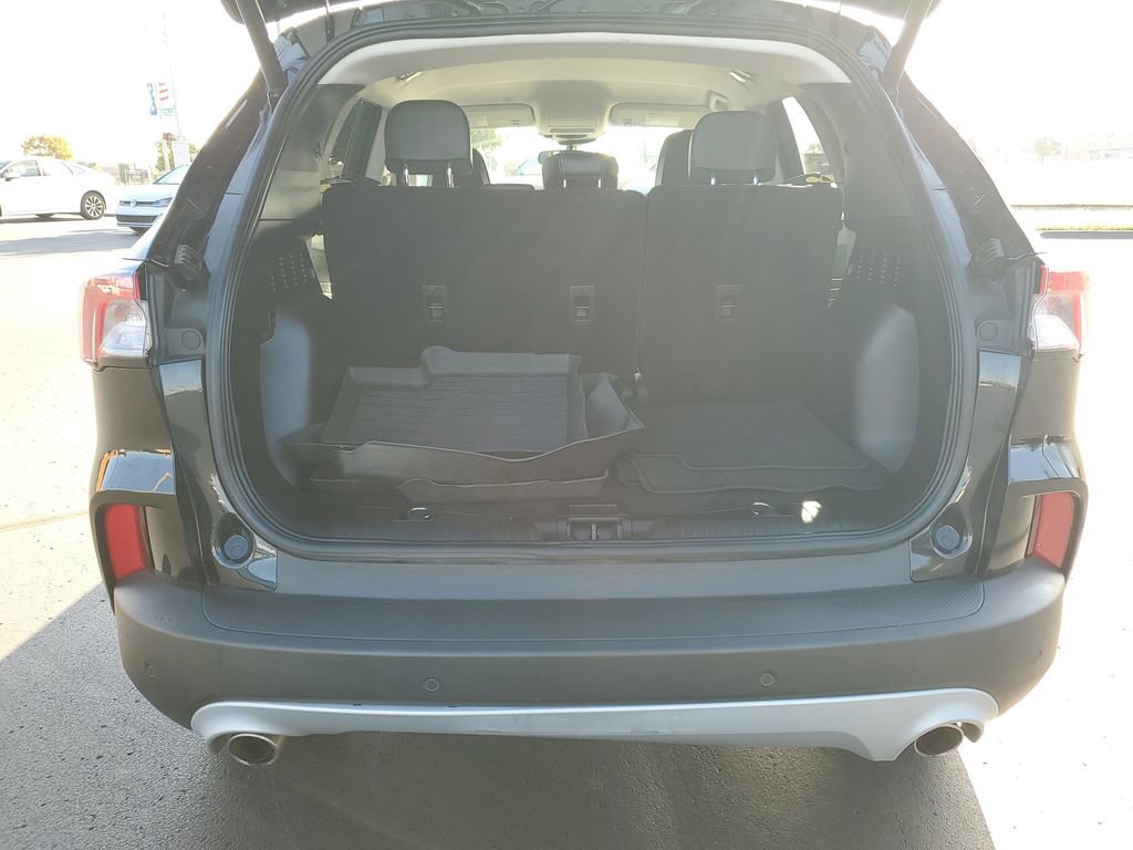 Certified 2022 Ford Escape SEL image 28