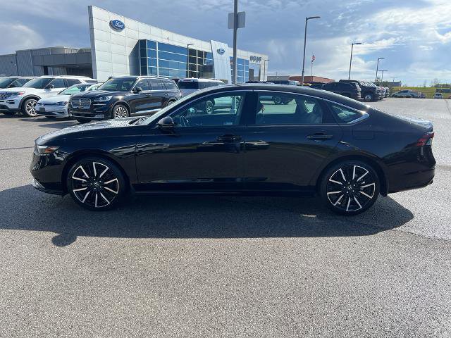 Used 2024 Honda Accord Touring image 6