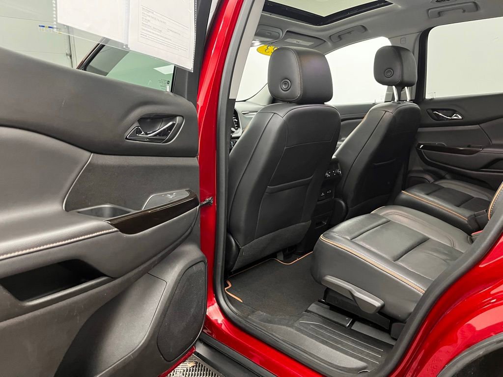 Used 2023 GMC Acadia AT4 w/ Preferred Package image 30