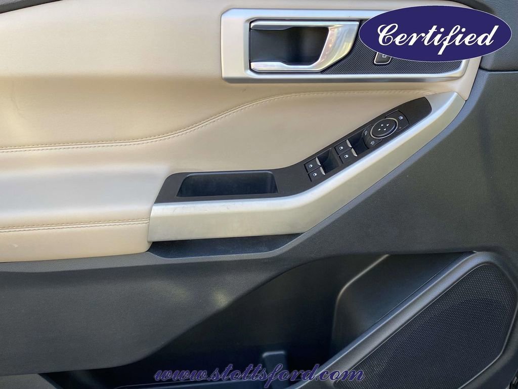 Certified 2022 Ford Explorer XLT w/ Equipment Group 202A image 17