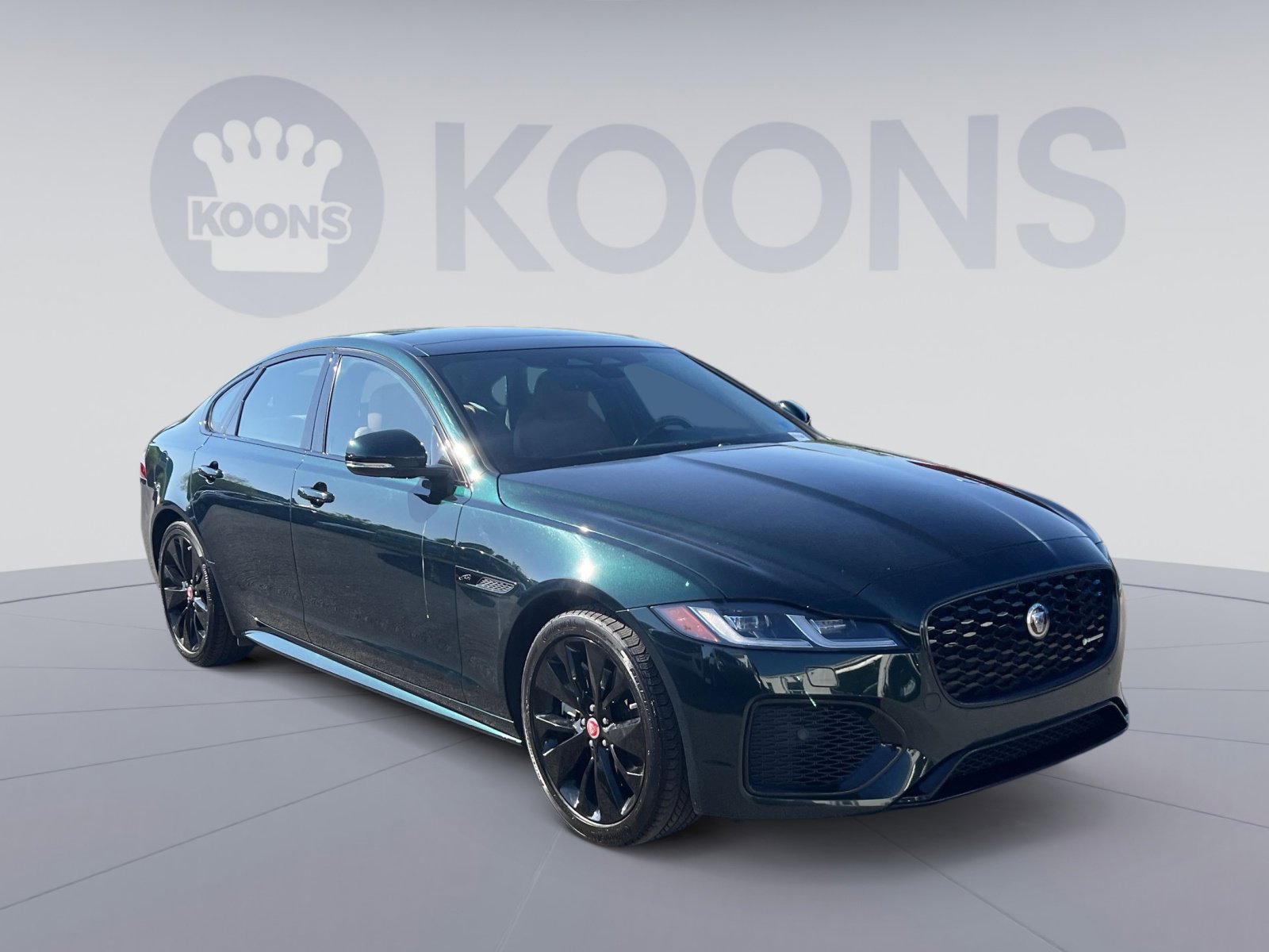 Used 2022 Jaguar XF R-Dynamic SE AWD/4WD image 18