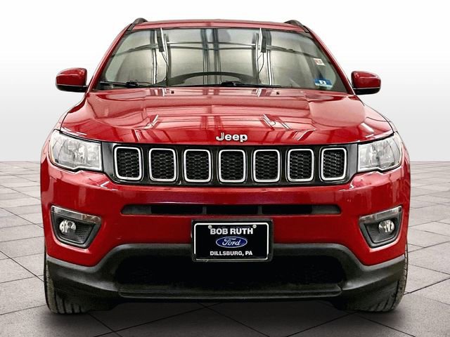 Used 2018 Jeep Compass Latitude w/ Cold Weather Group AWD/4WD image 3