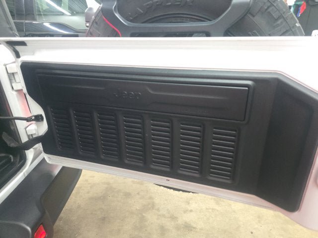 Used 2021 Jeep Wrangler Unlimited Sahara AWD/4WD image 11