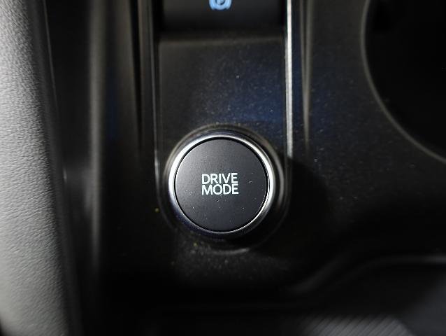 Certified 2025 Ford Explorer Active image 18