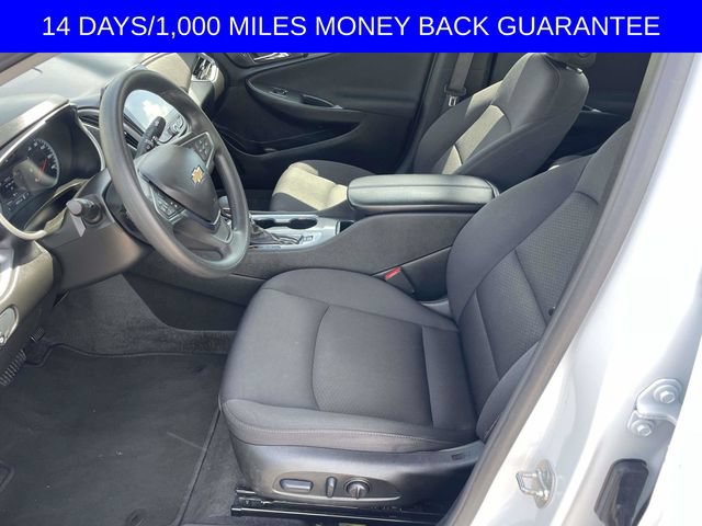Used 2025 Chevrolet Malibu LT FWD image 12