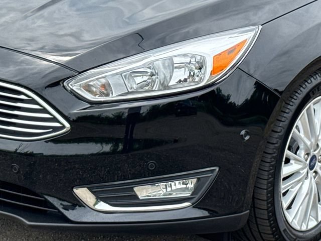 Certified 2018 Ford Focus Titanium w/ Titanium Technology Package FWD image 14