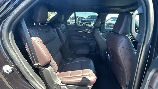 Certified 2025 Ford Explorer Platinum w/ Ultimate Package AWD/4WD image 13