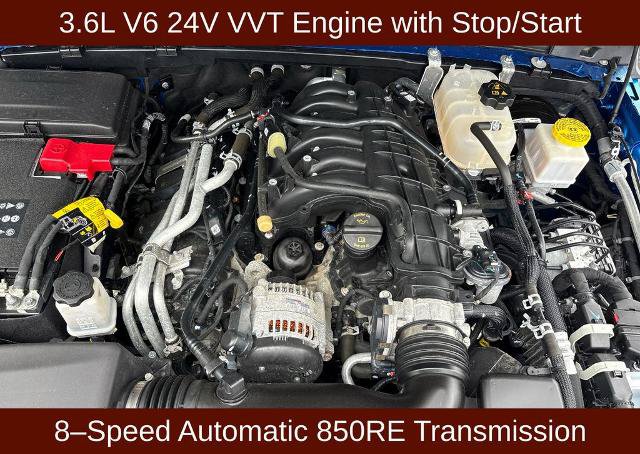 Used 2023 Jeep Gladiator Overland AWD/4WD image 3