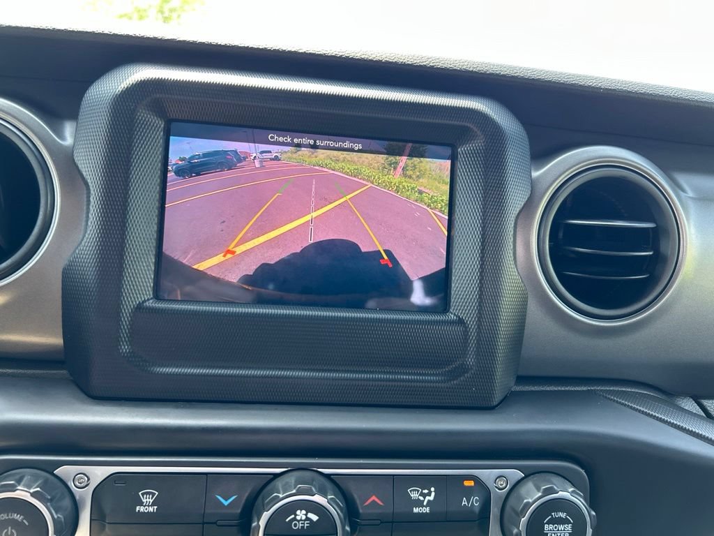 Used 2023 Jeep Wrangler Sport AWD/4WD image 15