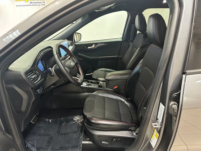 Certified 2024 Ford Escape ST-Line w/ Tech Pack #1 AWD/4WD image 6