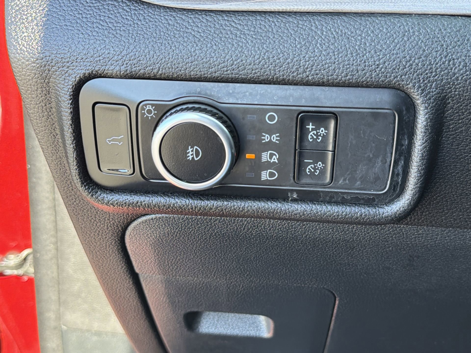 Certified 2023 Ford Explorer Limited w/ Equipment Group 301A image 19