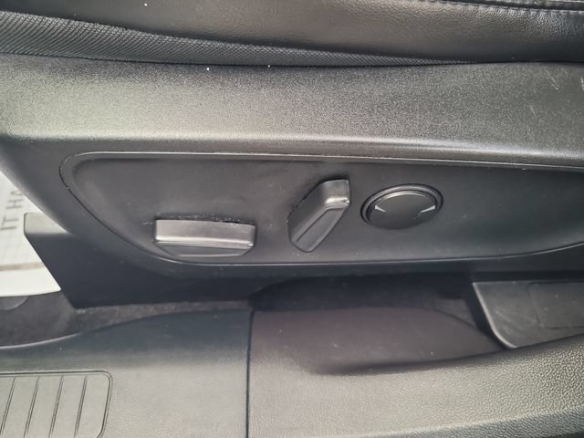 Certified 2023 Ford Escape ST-Line Elite AWD/4WD image 12