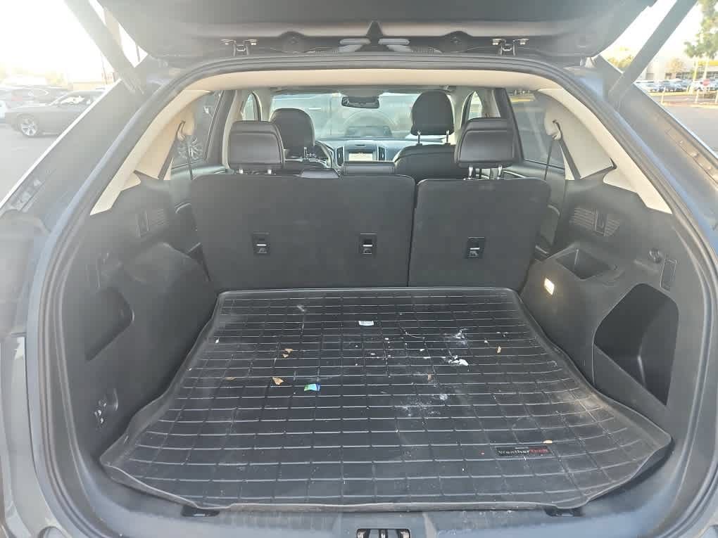 Certified 2019 Ford Edge SEL w/ Equipment Group 201A FWD image 8