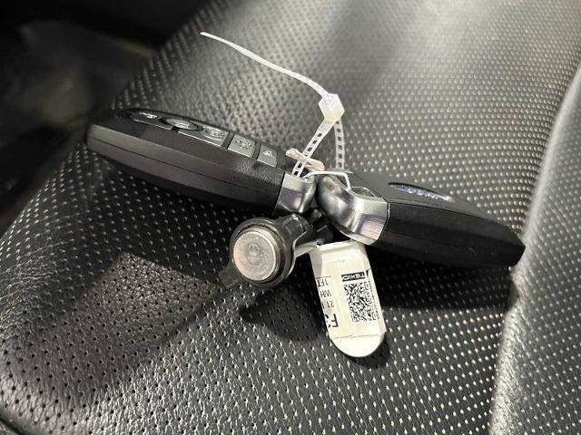 Certified 2021 Ford F150 Lariat w/ Equipment Group 502A High image 33