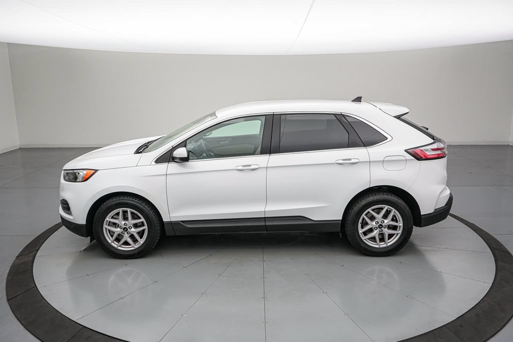 Certified 2024 Ford Edge SEL w/ Convenience Package AWD/4WD image 7