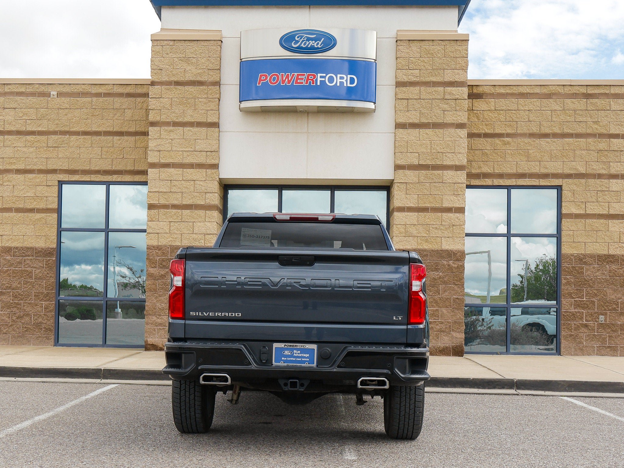 Used 2022 Chevrolet Silverado 1500 LT Trail Boss w/ Safety Package AWD/4WD image 7