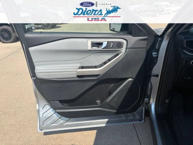 Certified 2024 Ford Explorer XLT w/ Equipment Group 202A AWD/4WD image 13