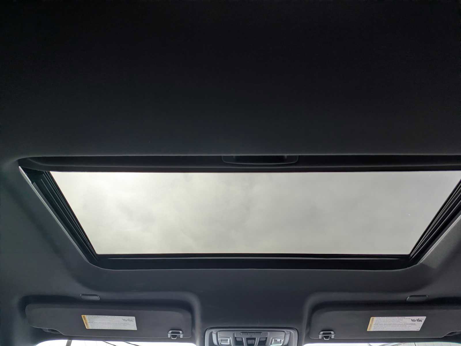 Used 2024 GMC Sierra 1500 AT4 w/ Technology Package image 26