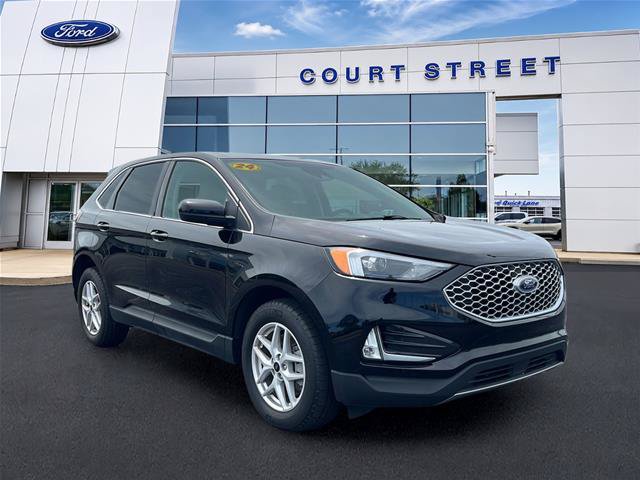 Certified 2024 Ford Edge SEL w/ Convenience Package AWD/4WD image 3