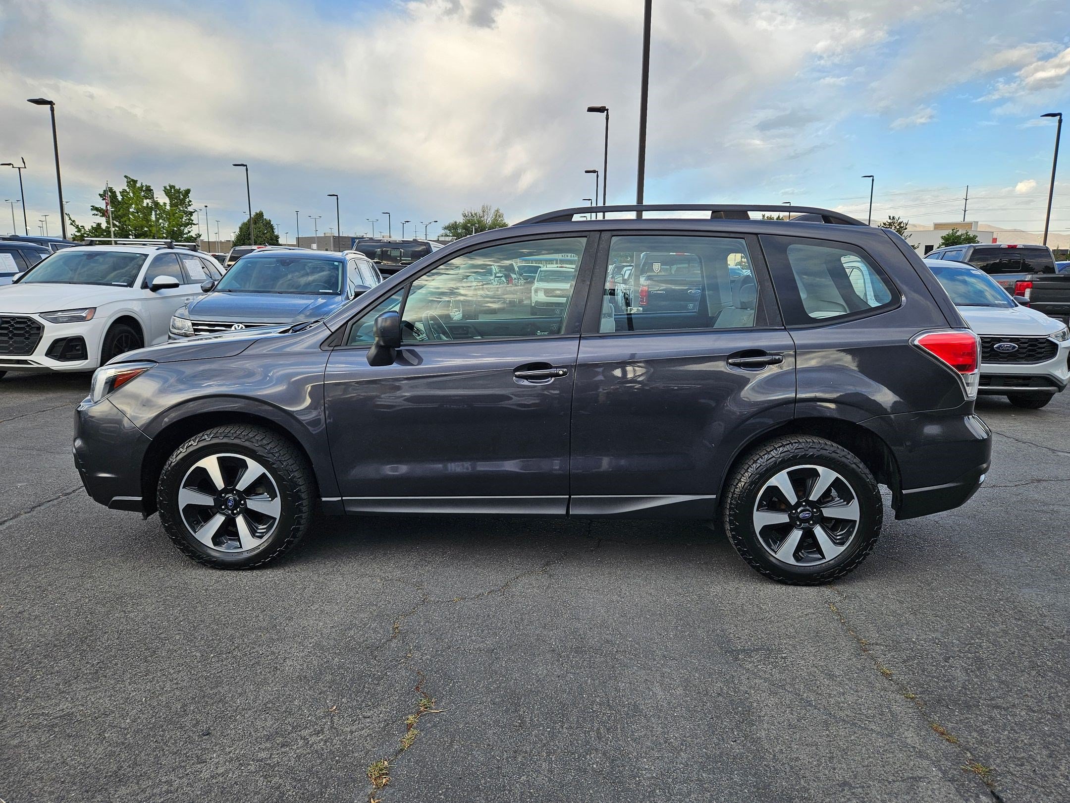 Used 2017 Subaru Forester 2.5i w/ Alloy Wheel Package AWD/4WD image 9