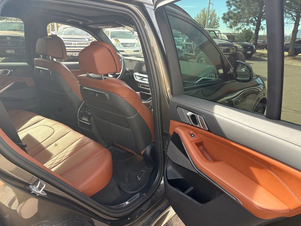 Used 2026 BMW X5 xDrive40i w/ M Sport Package image 60