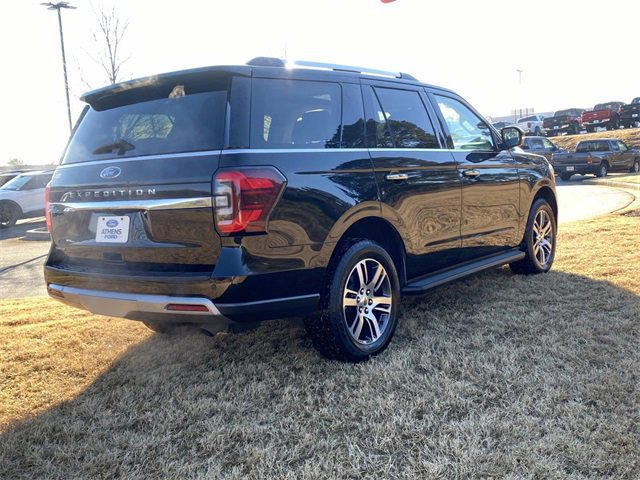 Certified 2024 Ford Expedition Limited image 3