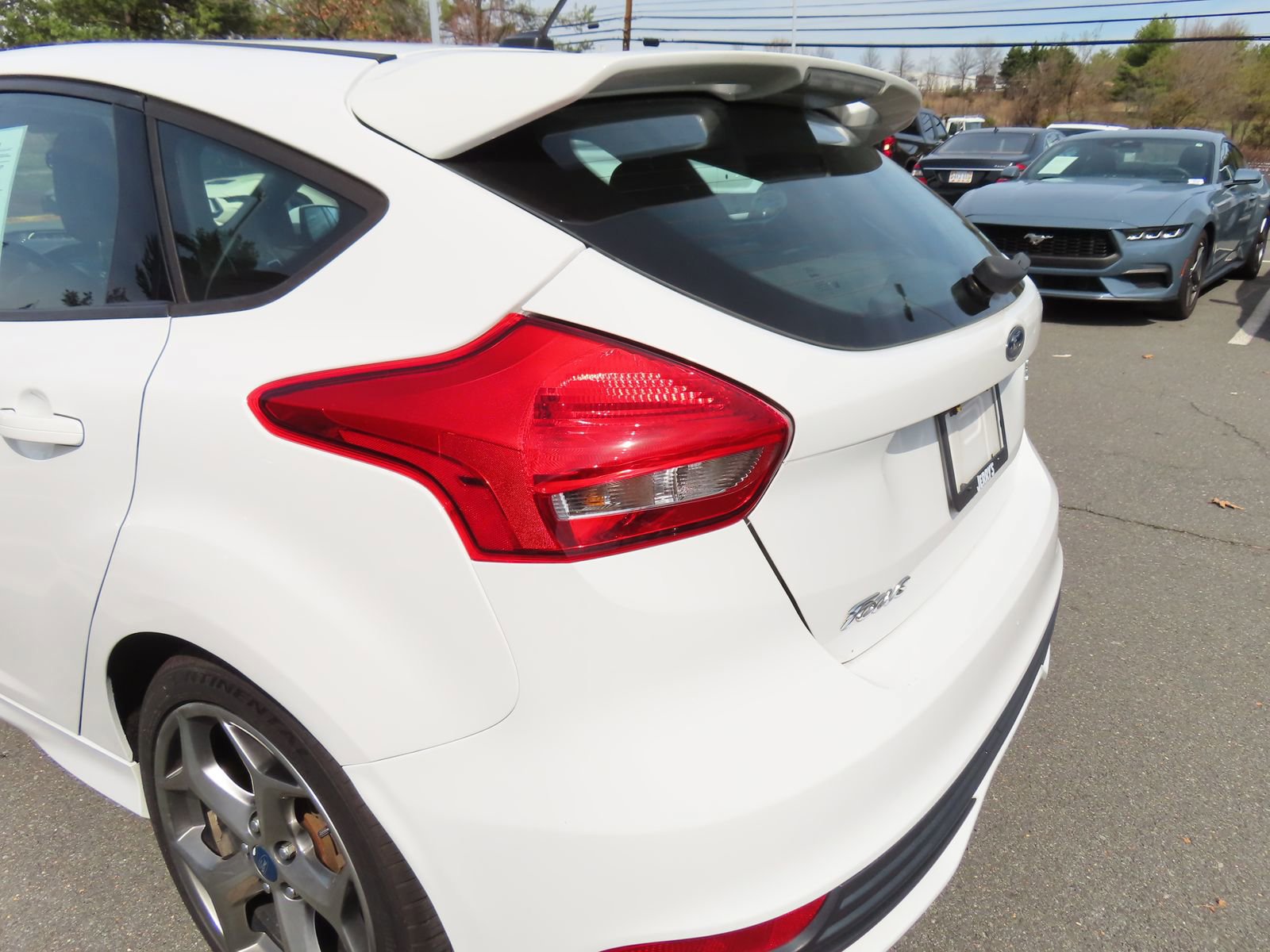 Certified 2017 Ford Focus ST w/ Equipment Group 402A image 12