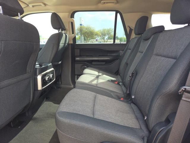 Certified 2024 Ford Expedition XLT RWD image 25