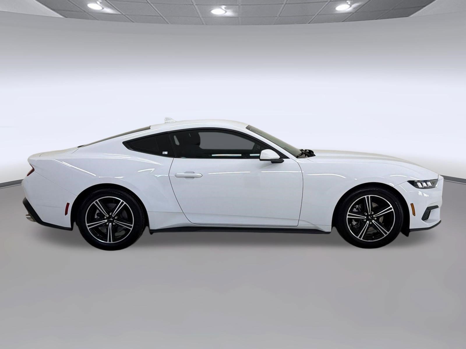 Certified 2025 Ford Mustang Coupe RWD image 8
