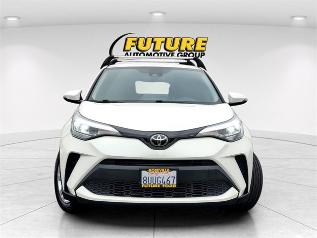 Used 2021 Toyota C-HR LE video 2