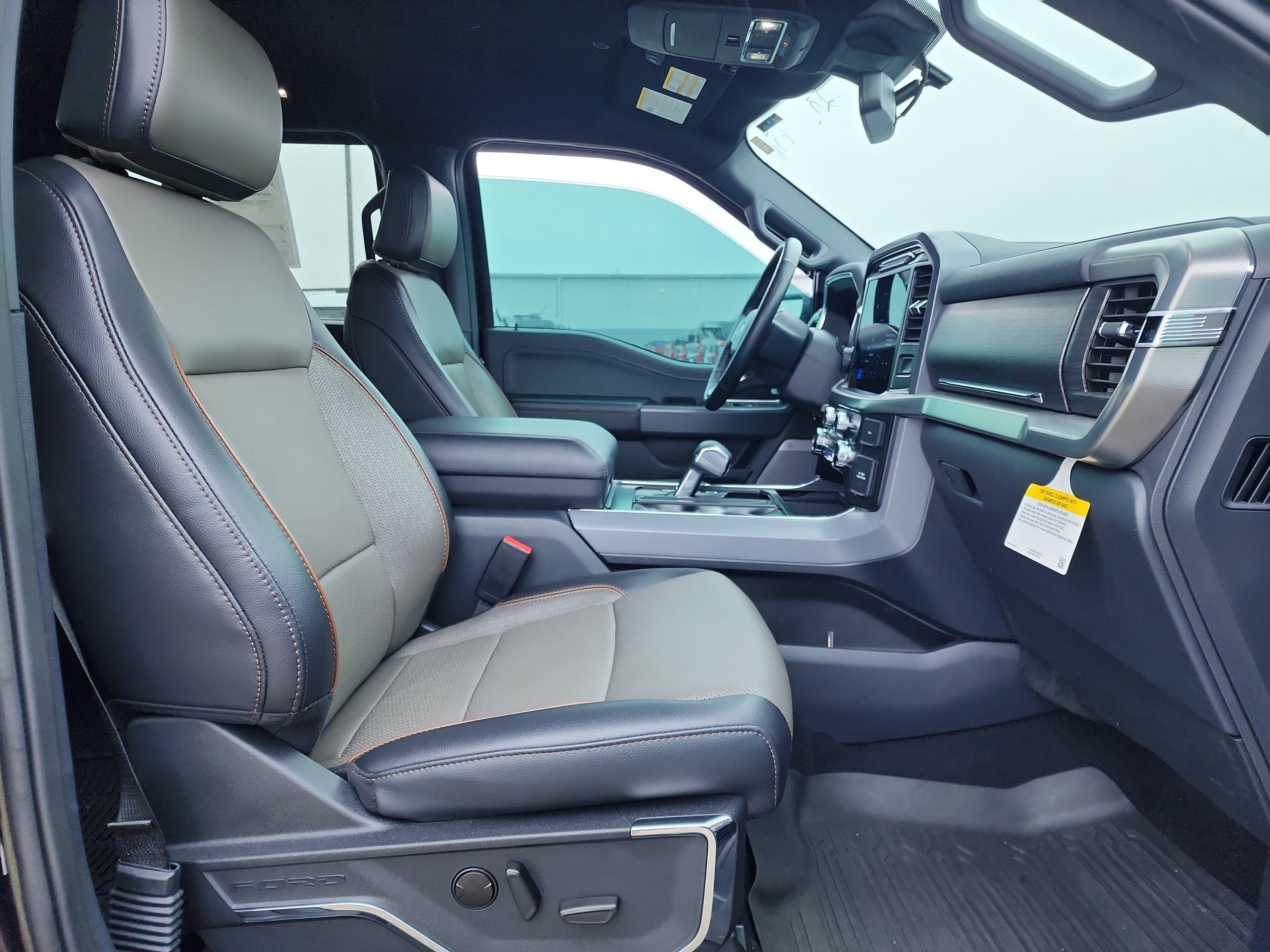 Certified 2024 Ford F150 Lariat w/ FX4 Off-Road Package image 15