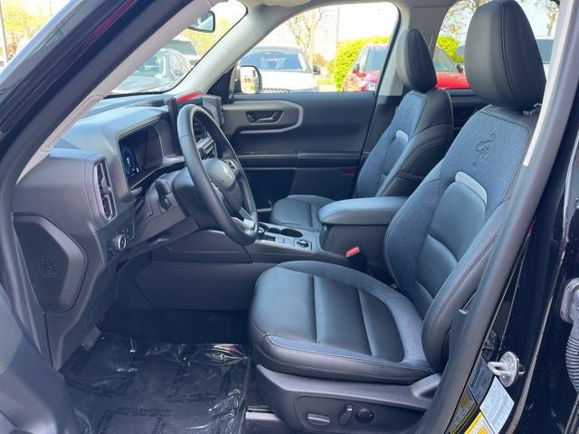 Certified 2025 Ford Bronco Sport Outer Banks w/ Outer Banks Tech Package+ AWD/4WD image 24