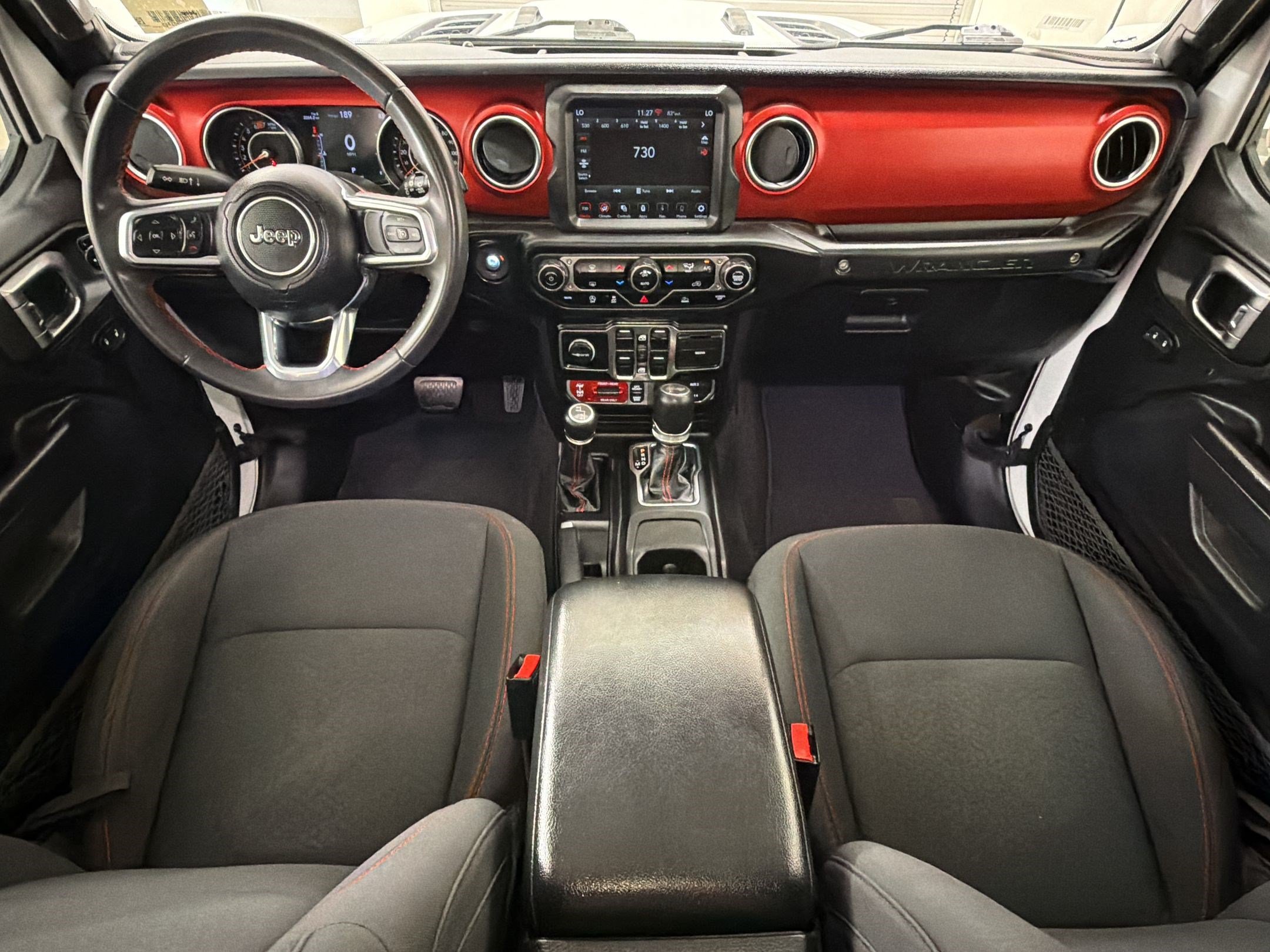 Used 2023 Jeep Wrangler Unlimited Rubicon AWD/4WD image 16
