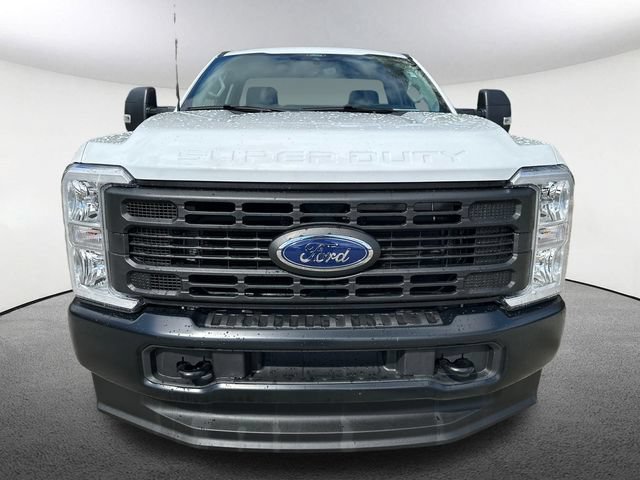 Certified 2025 Ford F250 XL w/ XL Driver Assist Package AWD/4WD image 4