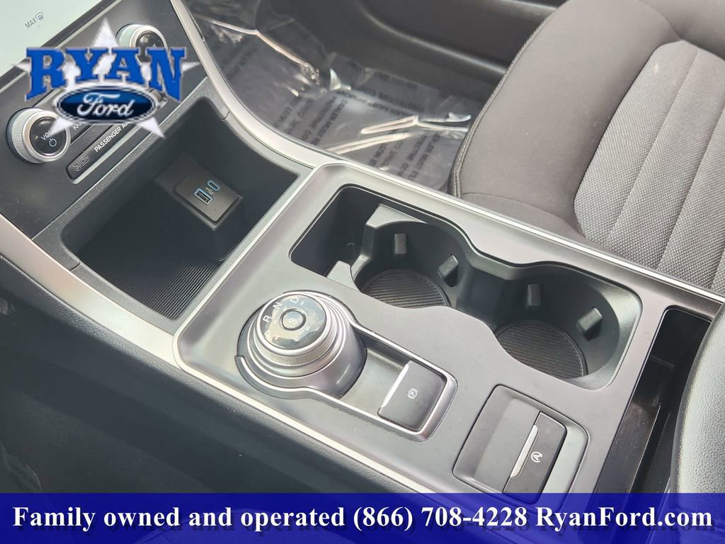 Certified 2024 Ford Edge SE image 14