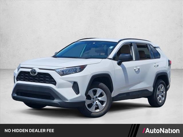 Used 2021 Toyota RAV4 LE FWD image 1