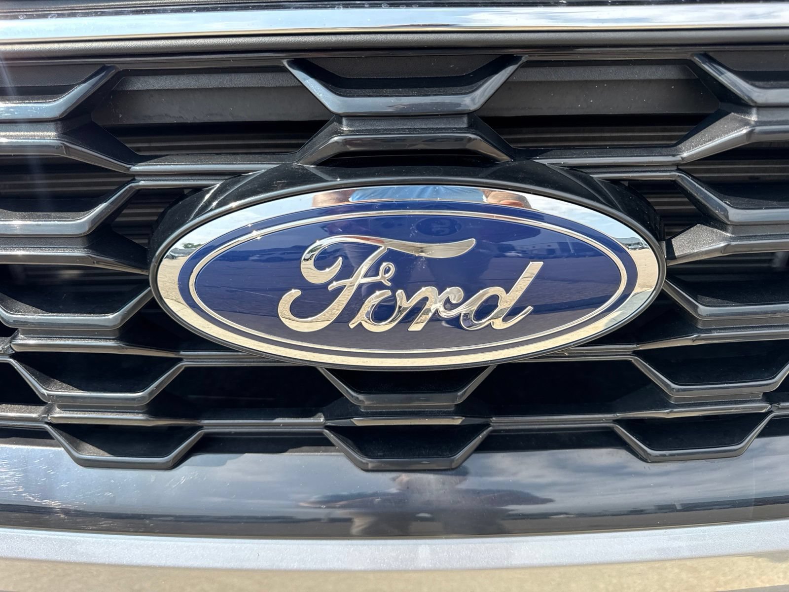 Certified 2024 Ford Escape ST-Line w/ Tech Pack #1 AWD/4WD image 13