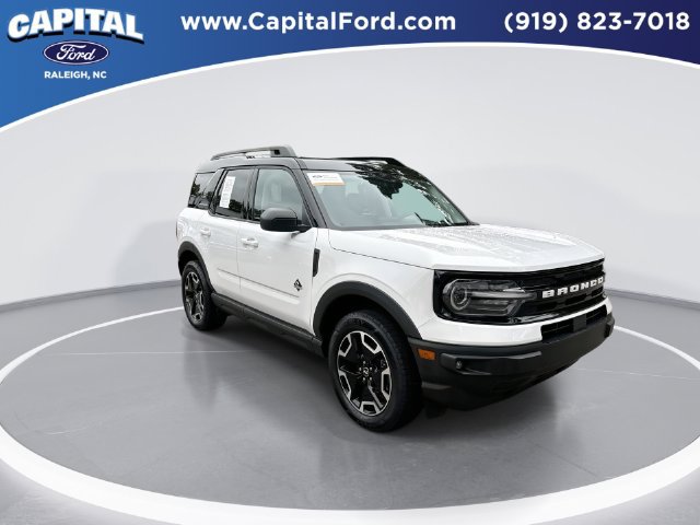 Certified 2024 Ford Bronco Sport Outer Banks w/ Tech Package AWD/4WD image 2